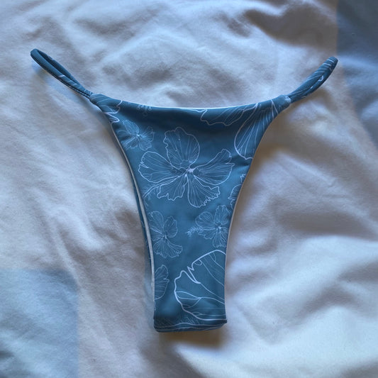 Mini Bottoms: Blue Skies  x White