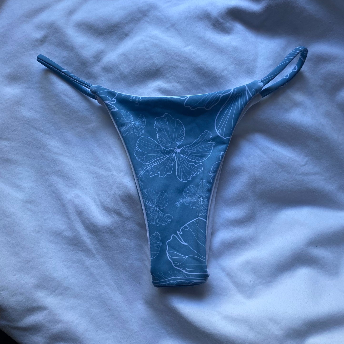 Mini Bottoms: Blue Skies  x White